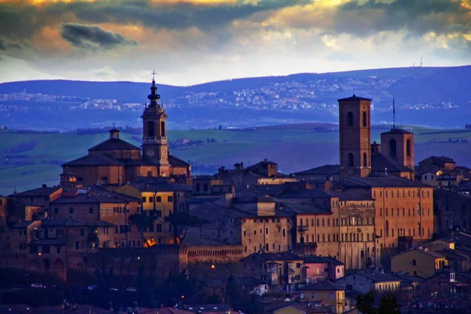 San Paolo Italy, Ancona Italy, Redtomatoes, Iesi, Italy